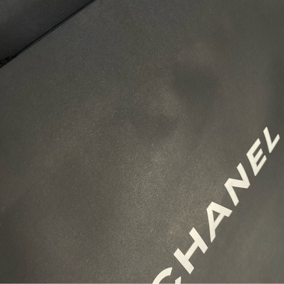 Chanel black white empty large paper shopping gift bag - Picture 4 of 4
